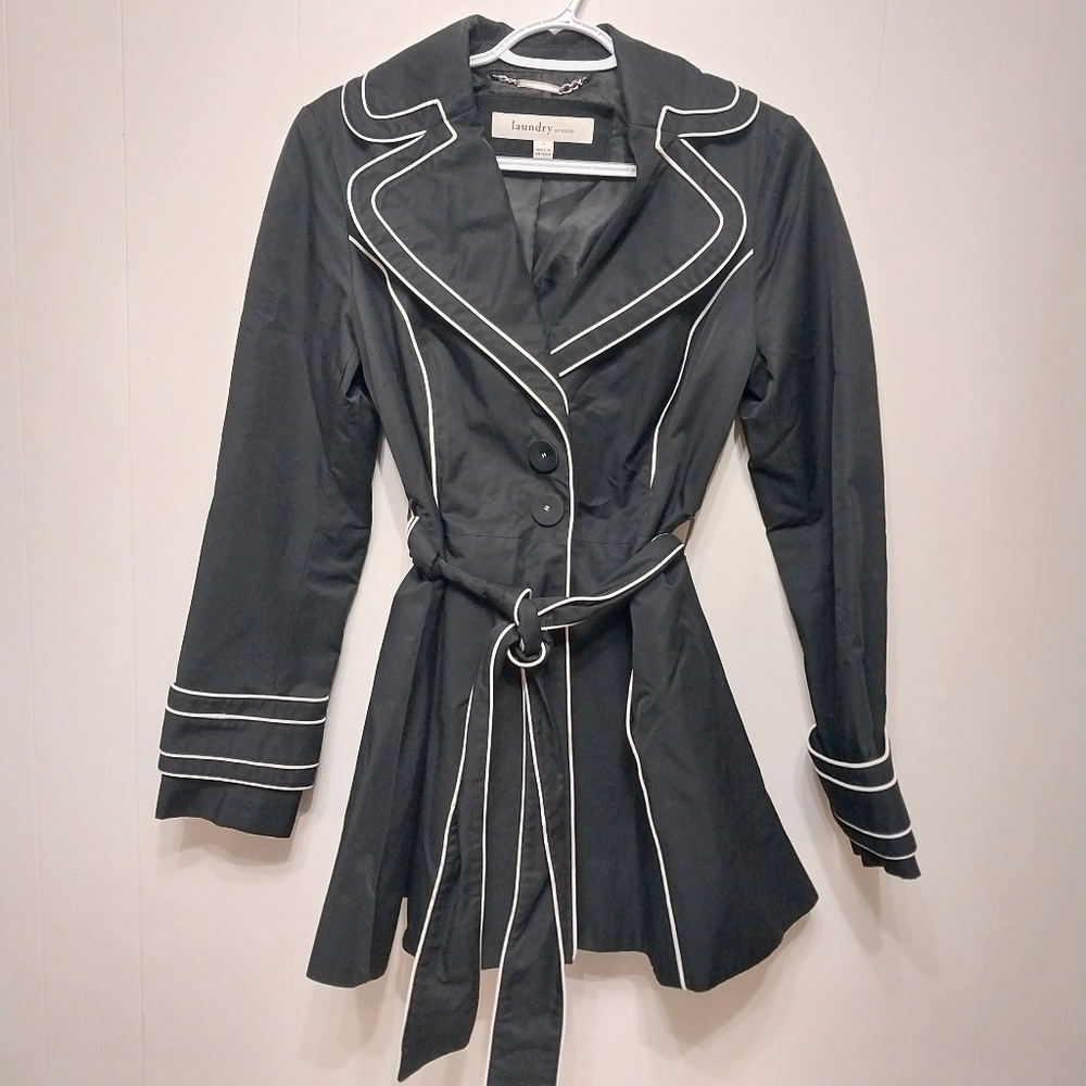 Laundry by Design Black Jacket with White Trim